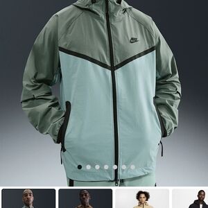 Nike Men's Green Windbreaker Jacket